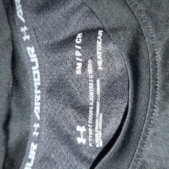 Bundle of women's plain black tshirts - Picture 4 of 6